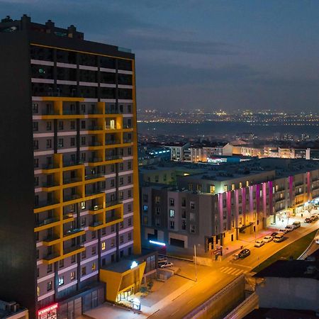 Days Inn & Suites By Wyndham Esenyurt Provincia di Provincia di Istanbul Esterno foto