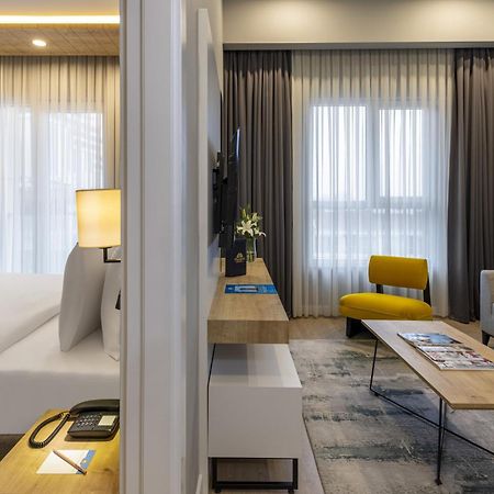 Days Inn & Suites By Wyndham Esenyurt Provincia di Provincia di Istanbul Esterno foto
