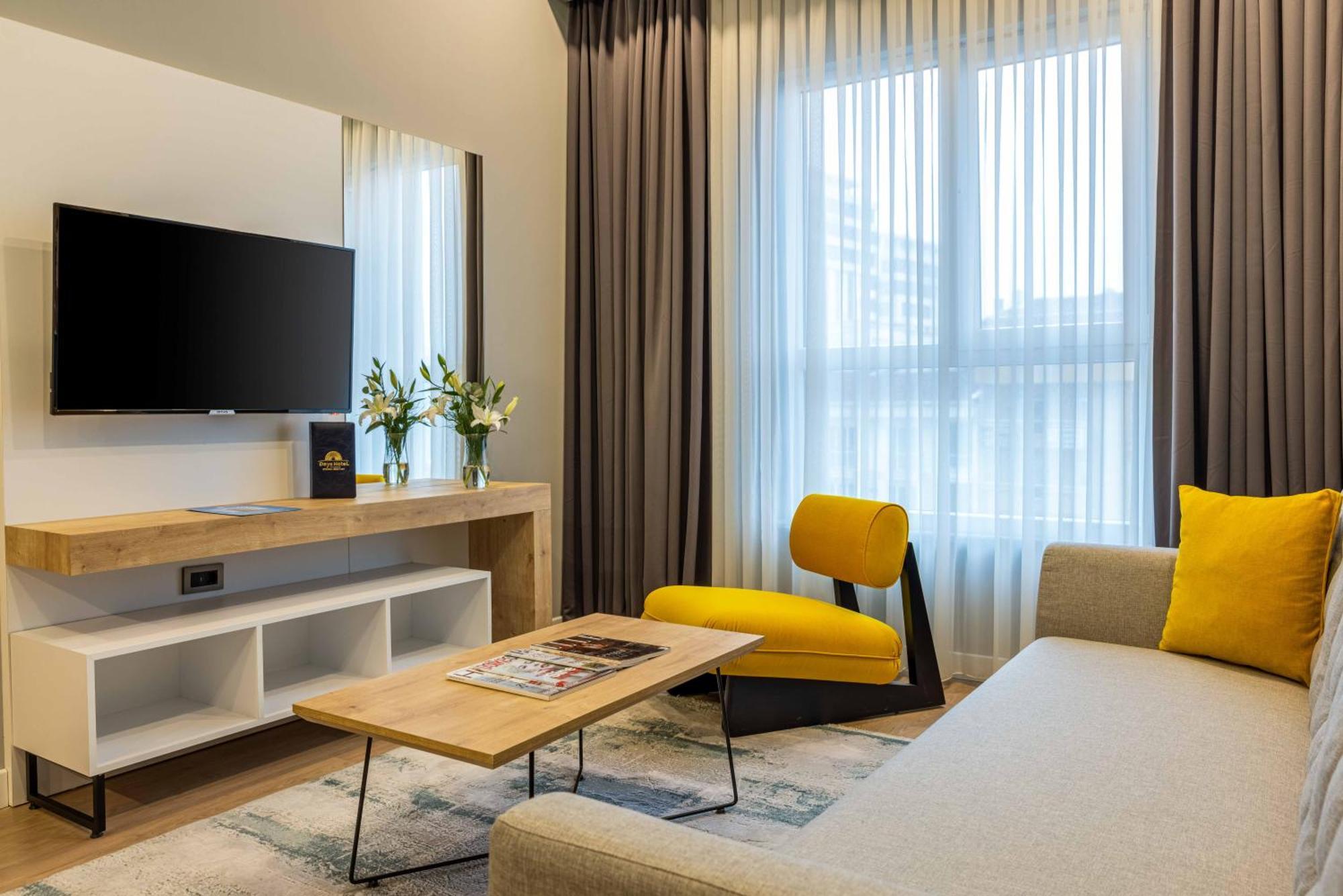 Days Inn & Suites By Wyndham Esenyurt Provincia di Provincia di Istanbul Esterno foto