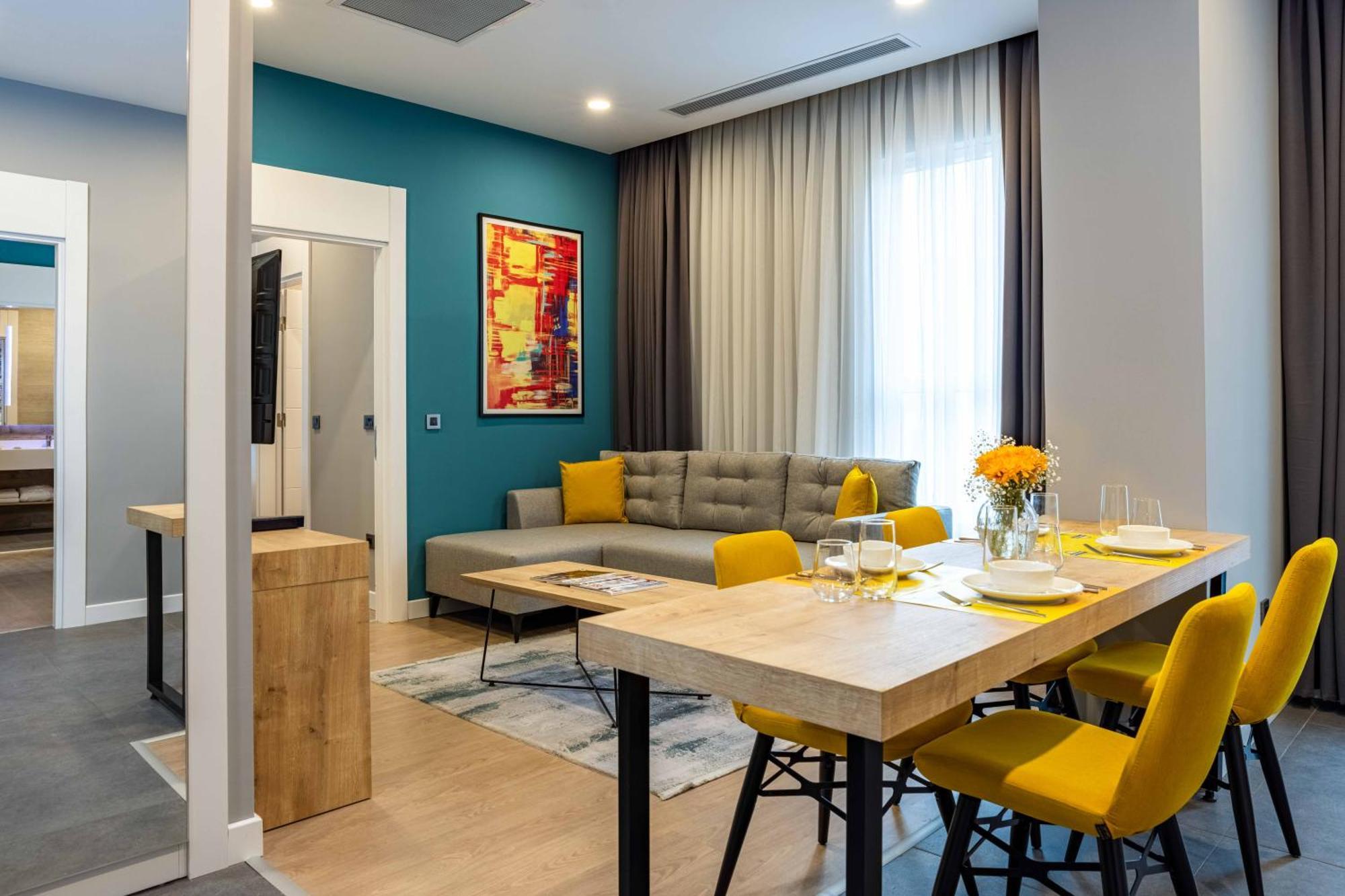 Days Inn & Suites By Wyndham Esenyurt Provincia di Provincia di Istanbul Esterno foto