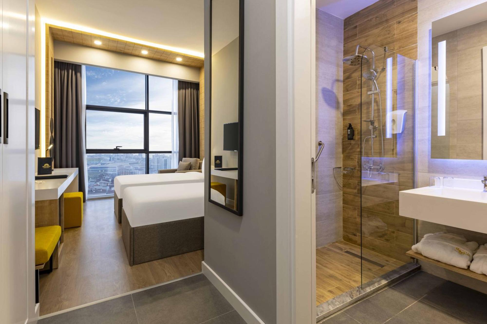 Days Inn & Suites By Wyndham Esenyurt Provincia di Provincia di Istanbul Esterno foto