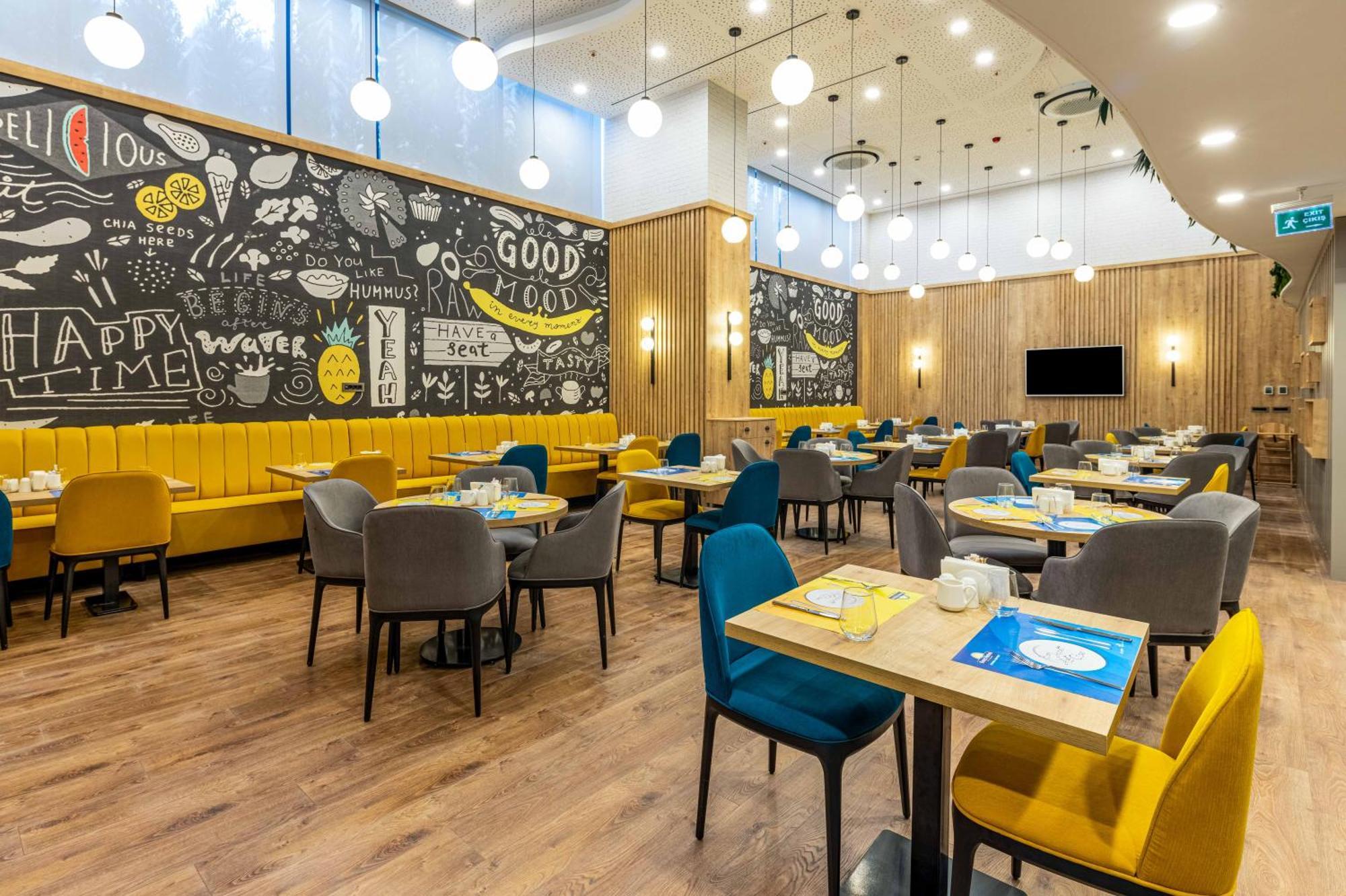 Days Inn & Suites By Wyndham Esenyurt Provincia di Provincia di Istanbul Esterno foto